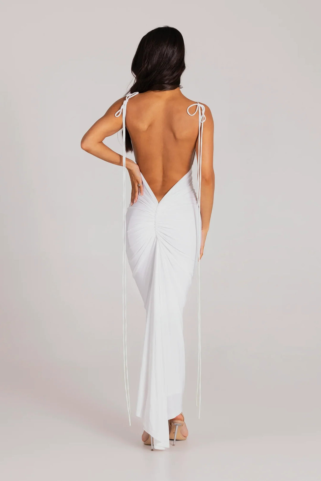 Alindra - Backless Maxi Dress