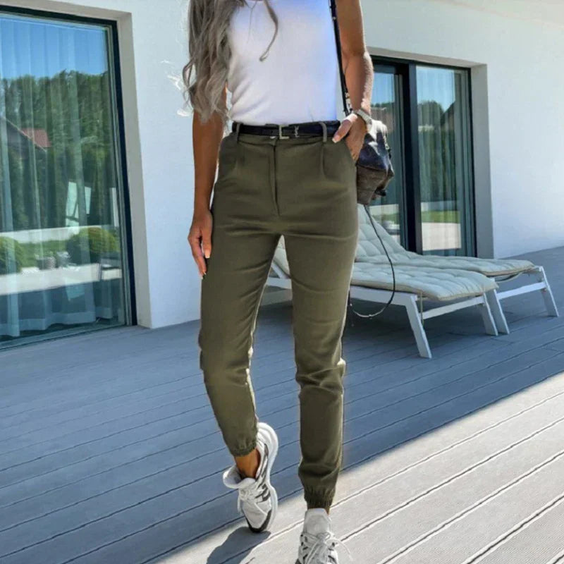 Lois™ elegant chino